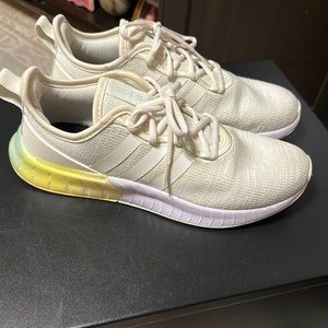 ADIDAS  BOOST WOMENS SNEAKERS SIZE 9.5 in excellent condition